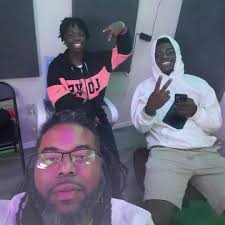 Anyone familiar with this? It's a really cool project that Elzhi (Slum  Village) did with Will Sessions. Will Sessions recreated all the beats from  Illmatic from the ground up using a lot