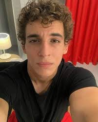 Even when la casa de papel is over, pina isn't finished with its characters. Miguel Herran Rio La Casa De Papel Brasil Facebook