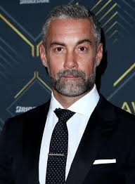 Hello guys, I want you guys to know I really appreciate you guys for your  love and support and I really want to know if I still got fans who truly  love