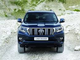 The 2019 land cruiser has three rows and seating for eight, but the third row is tight. 2019 Toyota Land Cruiser Redesign And Release Date Suv Bible