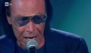 Il matrimonio tra l'attrice e il cantante non è durato molto, appena tre anni (dal 1975 al 1978) ma tanto è. Simona Izzo Ex Moglie Antonello Venditti Una Separazione Dolorosa