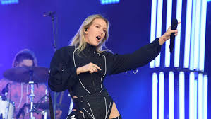 Each year, the detroit lions host their annual thanksgiving day football game, and though most tune in for the football, there are some who only care about the halftime show. Neues Album Ellie Goulding Zeigt Sich Verletzlich Und Stark Kultur Nordbayern