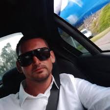 new Lfa, I don't know if it satisfies the LFA lover inside of me, but it's  definitely a thingy Hybrid V8 manual! they're aiming for 2025 and the  design is more or