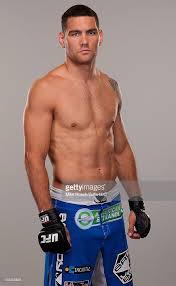 *content warning for a serious leg injury down below* ufc 261 might not get more grizzly than what. Fighter Portraits Photos And Premium High Res Pictures Portrait Portrait Photo Chris Weidman