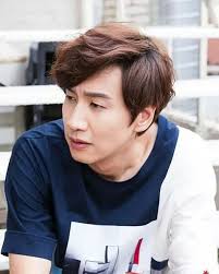 The first drama i saw kwang soo in was city hunter but i didn't really fall for him there since it wasn't that memorable of a role. Kwang Soo Running Man Korean Running Man Cast Running Man Korea