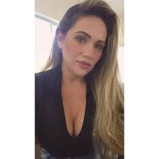 Após não ter muito sucesso com a internet, ex-assessor de Mirella voltou a  trabalhar com atendimentos. (Reprodução: @/eujoaomatheus )