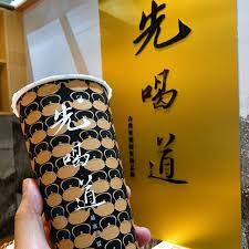 第一句 要想练就绝世武功 就要承受常人难以忍受的痛 师父喜欢喝的茶叫乌龙 衣服爱穿中国红（嘿 师父） 无论是炎夏或寒冬 我都很向往山门外的天空 还. å¤å…¸çŽ«ç'°åœ'é›†åœ˜instagram Posts Photos And Videos Picuki Com
