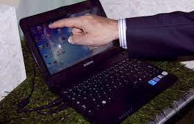 Save money with these samsung touch screen laptop as you enhance your display experiences. Samsung Nb 30 Bekommt Touchscreen Und Hoheren Preis Engadget