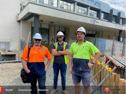If your eyes are dry, ask your eye doctor if you can try a different type of lens or wear them less often. Peter Algar Project Manager Red Eye Constructions Linkedin