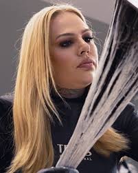 M E L I S S A SCHLUKEBIER (@melissaschlukebieroficial) • Instagram photos  and videos