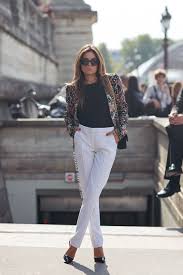 She is known for being a fashion designer. 220 Erica Pelosini Ideen Modestil Streetstyles Schicke Streetstyles
