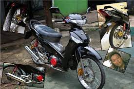 Jun 07, 2021 · lirik yang ditulis oleh kenzie itu menunjukkan karisma kaum muda dan mendorong pendengarnya untuk percaya diri untuk melaju cepat ketika dihadapkan pada keputusan sulit dalam hidup. Modifikasi Motor Honda Karisma 125 Thecitycyclist