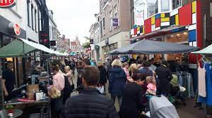 Bekijk de informatie en lees de waarderingen over buurtzorg winterswijk centrum in winterswijk. Wimruesink On Twitter Al Vroeg Gezellige Drukte Bij Restantenmarkt In Centrum Winterswijk Speciaal Dag Eerder Weer Van Vakantie Aldus Fanatieke Koopjesjager Https T Co S3zdnnezor