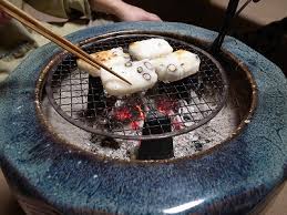 火鉢でお餅（＾ｕ＾） | 囲炉裏・火鉢 | 薪ストーブ 暖炉 | 愛媛・高知・香川・徳島 | ムーミー（mu-mi） さん