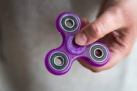 Samsonite lite lift dlx spinner luggage reg. Here S The Science Behind The Fidget Spinner Craze
