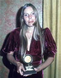 From Joni Mitchell To Drake The Biggest Canadian Moments In Grammy Award History Cbc Music