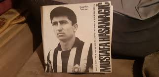 Born 20 april 1941) is a former yugoslav football player and manager. Mustafa Hasanagic Sarajevo Na Miljacki Hladnoj Kupindo Com 64394145