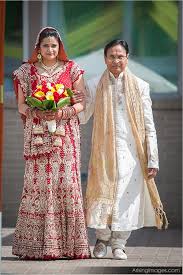 A Vibrant Indian Wedding Outside Of Detroit Wedding Dress Inspiration Beautiful Wedding Dresses Indian Wedding