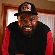 Dwight Penson's Instagram, Twitter & Facebook