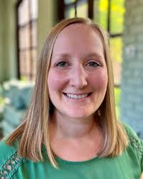 Last night members of the Laurel Community came together to celebrate Jamie  Marderstein '22, the recipient of the Katherine S. B. Mills Grant for the  study of photography. This grant is given