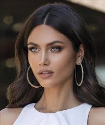 Laura Pickard (laurapickard12)