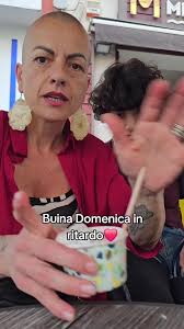 Buona Domenica e Gelato: Un Saluto Speciale