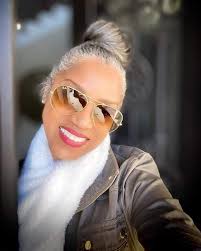 52 years old African American Woman Rolanda who look like 30year old woman  🙄🤔