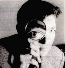Modelo para armar (1968) es un excelente comentario en paralelo, extraído de una propuesta sugerida en el capítulo 62 de su obra maestra. Julio Cortazar Biography Short Stories Poems Study Com