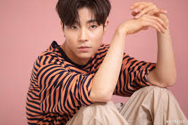 Newcomer hwang in yeop expected to be the next generation actor through his leading work in 'true beauty' viewers can expect various passionate and attractive sides of him through the drama. Find Out About Actor Hwang Inyeop In Talks For The Role Of Han Seojun In True Beauty Kpopmap Kpop Kdrama And Trend Stories Coverage