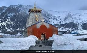 Kedarnath temple lies in the foothills of the himalayan range at an altitude of 3600m above sea level, near the mouth of the mandakini river in kedarnath, uttarakhand. Coronavirus Kedarnath Temple Opens Devotees Not Allowed Due To Lockdown