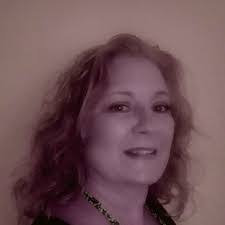 Lisa Smail's Instagram, Twitter & Facebook