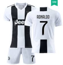 Discover and buy your favuorite kit on juventus official online store! Forma Futbolnaya Detskaya Juventus Ronaldo 7 Domashnyaya 2019 R R 28 Xl Rost 150 165 Sm Prodazha Cena V Kirove Futbolnaya Forma Ot Ooo Aktiv Gruppa Kompanij Proizvodstva Tovarov Dlya Sporta I Aktivnogo Otdyha 377860613