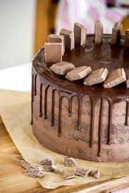Drip Cake Schokoladentorte Mit Richtig Viel Schokolade Vertortelt De Schokoladentorte Rezept Schokoladen Torte Schokoladentorte
