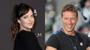 I can reveal the couple reconciled at the end of july and jetted from malibu, california, where they both live separately, to the hamptons in new york for a romantic break. Gehen Dakota Johnson Chris Martin Schon Seit Mai Getrennte Wege