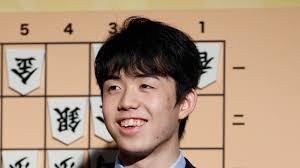 Feb 12, 2021 · 藤井玉は寄らなくなり、逆に三浦玉には即詰みが生じてしまいました。 2局とも確かに正解手を指されていれば、藤井二冠の負けでした。しかし、藤井二冠に複雑な局面に誘導された上で、読みにない手を指されて選択を問われる。 è—¤äº•è¡å¤ªä¸ƒæ®µ å‹è² ã®3é€£æˆ¦ é å±±é›„äº® å€‹äºº Yahoo ãƒ‹ãƒ¥ãƒ¼ã‚¹