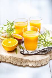Jus De Fruits Et Legumes Frais Maison Orange Carrotte Fruits De La Passion Gingembre Fruits Et Legumes Frais Jus De Fruit Fruits Et Legumes