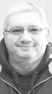 Andy Wnek's Instagram, Twitter & Facebook