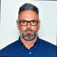 Kirk Slater's Instagram, Twitter & Facebook