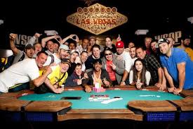 Ronnie Bardah Gets His Kicks And Boxes Up A Gold Bracelet Kicks World Series Of Poker Poker