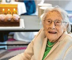 Barbara Gesswein's Instagram, Twitter & Facebook