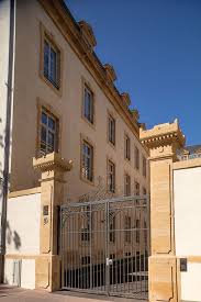 Epingle Par Klein Hassler Architectes D Sur Residence Morlanne Site De L Ancien Hopital Sainte Croix 139 Logements Collectifs Aides Metz Mo Batigere Sarel Avec Images Logements Collectifs Hopital