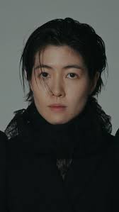 VoguePictures #ADP 이름을 붙일 수 없는, 그러나 분명히 느껴지는 새로운 존재감. 올데이 프로젝트의 등장. digital  editor MINJI KWON film TAEJONG SONG stylist LISA JARVIS hair GABE makeup  YOUNG LEE nail NAHYUN KIM