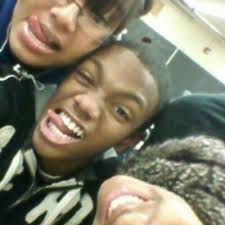 Kami Leach (@kamivuoq)