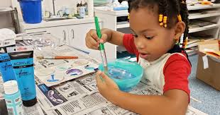 Arthur Richards students craft ornaments for D.C. tree