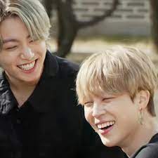 Millions of unique designs by independent artists. Jimin Acusa A Jungkook De Copiar Su Estilo En Un Divertido Juego