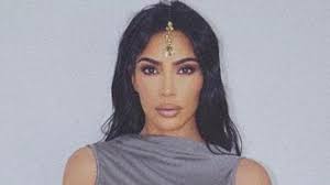 Kim Kardashian wears maang tikka yet again, slammed online for cultural  appropriation