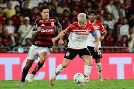 ¡Carrillo Enciende la Esperanza! Estudiantes Vivo tras Caer vs Flamengo - Imagen principal del artículo