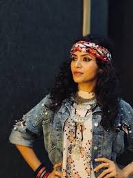 Maalavika Sundar Maalavikasundar Twitter The second season (indian idol 2) aired on sony tv from 21 november 2005 to 22 april 2006. maalavika sundar maalavikasundar