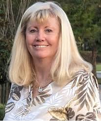 Beth Graber's Instagram, Twitter & Facebook