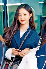Momoland（모모랜드）是mld entertainment于2016年推出的韩国女子组合，由hyebin（李慧彬）、jane（成智筵）、nayun（金娜允）、daisy（柳贞安）、ahin（李娥仁）、jooe（李周湲）、nancy（李承利）7位成员组成。2016年11月10日，发行首张迷你专辑《welcome to momoland》出道。2017年4月26日，公开数位单曲《wonderful love Fma2b11ny7wdnm
